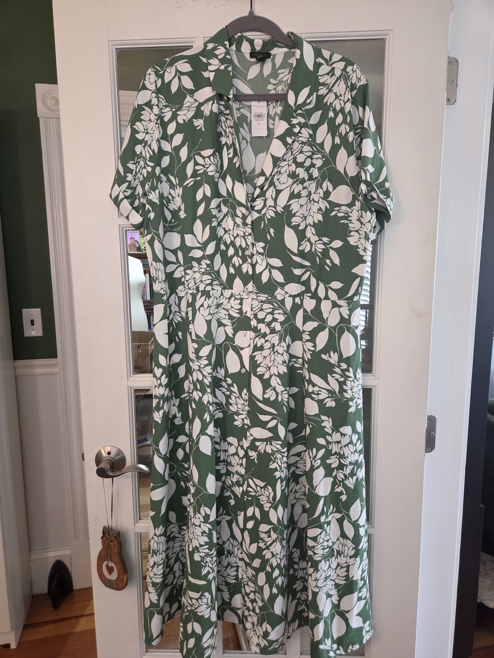 Ann Taylor Factory Green & White Floral Wrap Midi Dress - Size 16